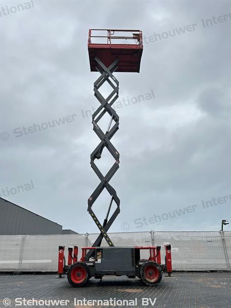 Grote foto skyjack sj6832rt hoogwerker 4x4 diesel sj6832 sj 6832 rt doe het zelf en verbouw hoogwerkers