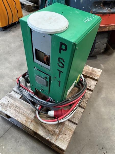 Grote foto still r20 18 agrarisch heftrucks