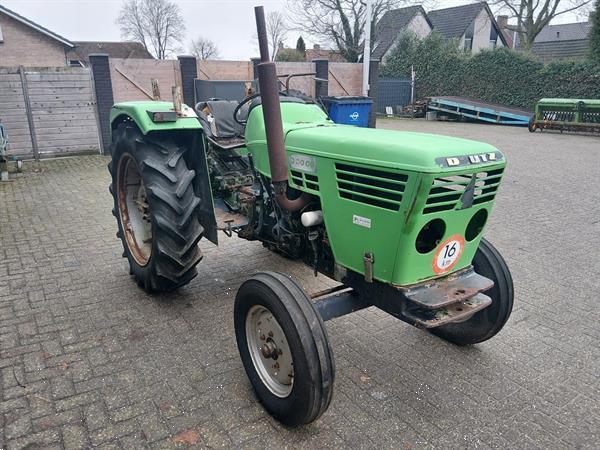 Grote foto deutz fahr d3006 agrarisch tractoren