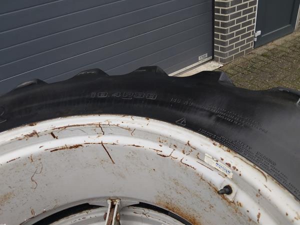 Grote foto dubbellucht 18.4 r38 molcon 5 ster agrarisch wielen