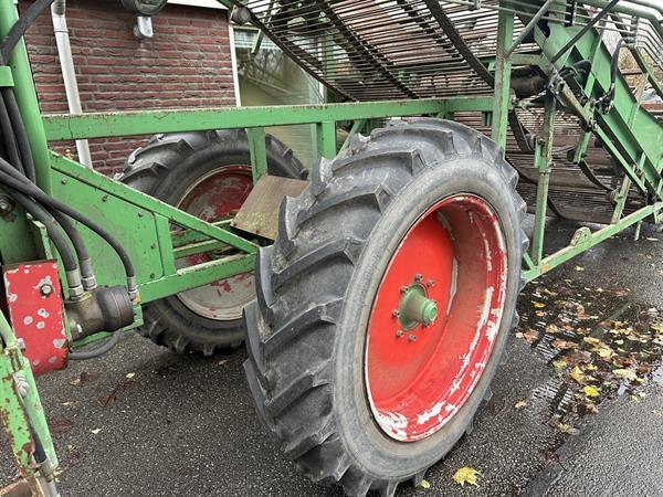 Grote foto basrijs brp gl135hxl oogstmachine voor planten zoals aardbeien en asperges agrarisch oogstmachines