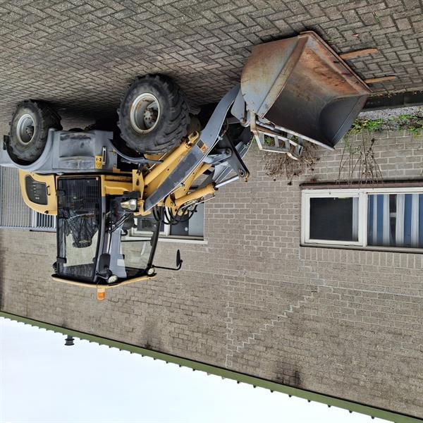 Grote foto everun er 12 minishovel kniklader wiellader bj 2019 agrarisch shovels