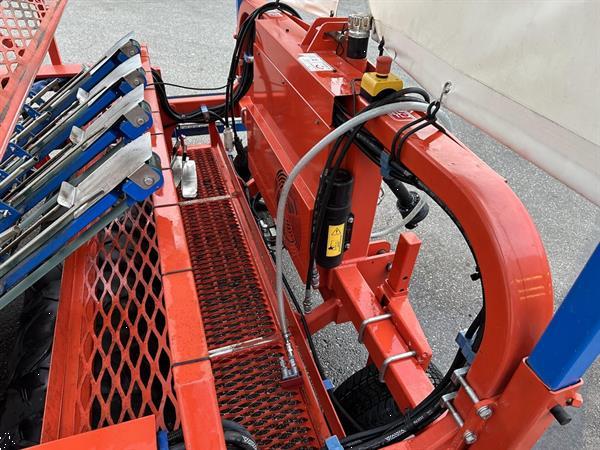 Grote foto ferrari fastblock 4 rijige transplanter voor potgrond vierkante blokken als nieuw agrarisch zaaimachines