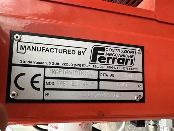 Grote foto ferrari fastblock 4 rijige transplanter voor potgrond vierkante blokken als nieuw agrarisch zaaimachines