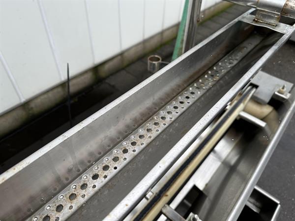 Grote foto aangedreven v snaar met vloeistofpomp agrarisch tuinbouw