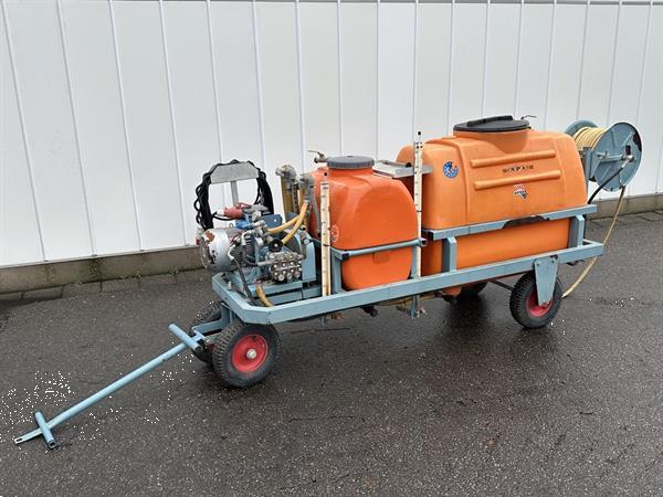 Grote foto empas 36 120 200 600e spuitwagen met 2 tanks 200 en 600 liter agrarisch onkruidbestrijding