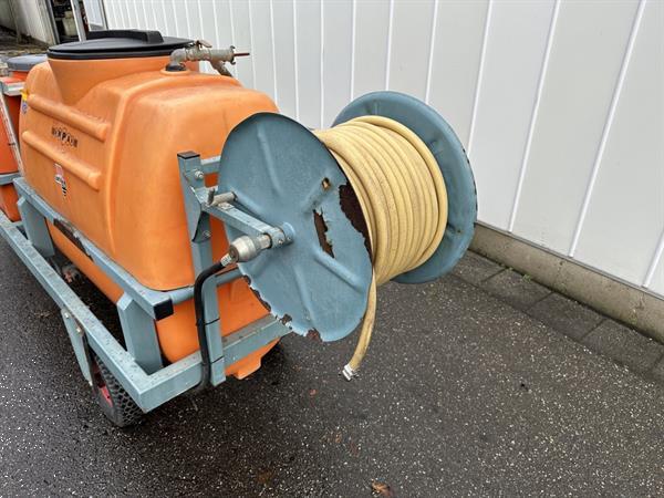 Grote foto empas 36 120 200 600e spuitwagen met 2 tanks 200 en 600 liter agrarisch onkruidbestrijding