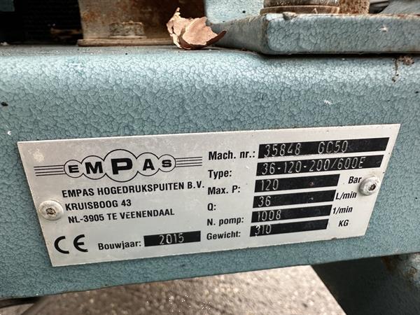 Grote foto empas 36 120 200 600e spuitwagen met 2 tanks 200 en 600 liter agrarisch onkruidbestrijding