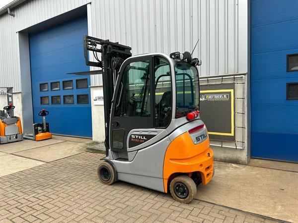 Grote foto vs 22535 elektrische triplex heftruck still rx20 20 p h agrarisch heftrucks