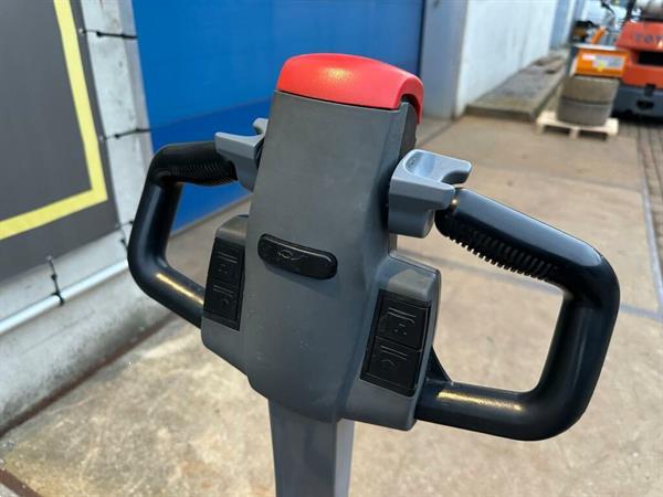 Grote foto vs 22539 elektrische compacte palletwagen still ech15 doe het zelf en verbouw hefwerktuigen