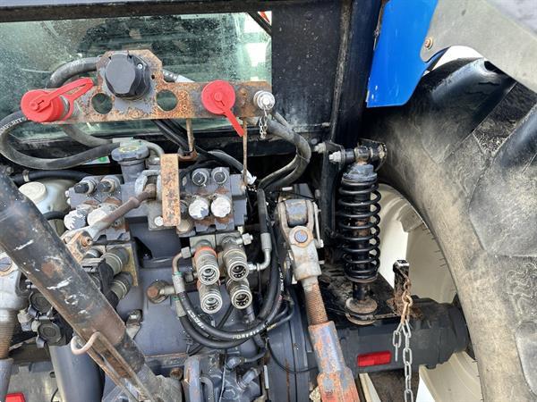 Grote foto new holland tm 115 agrarisch tractoren