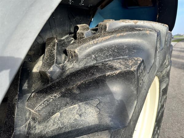 Grote foto new holland tm 115 agrarisch tractoren