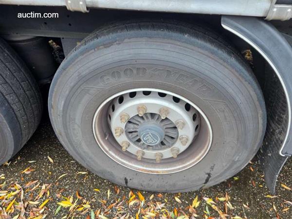 Grote foto a d lprs 24 2023 schuifzeil oplegger doe het zelf en verbouw opleggers