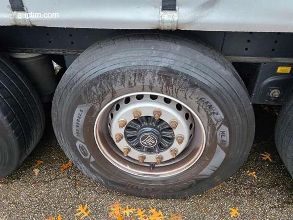 Grote foto a d lprs 24 2023 schuifzeil oplegger doe het zelf en verbouw opleggers