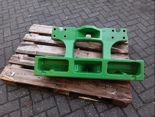 Grote foto frontgewichtblok 600 kg met drager john deere r8 serie agrarisch tractoren