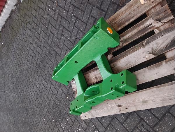 Grote foto frontgewichtblok 600 kg met drager john deere r8 serie agrarisch tractoren