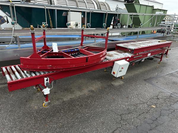 Grote foto taks rollenbaan aangedreven 1070 cm x 70 cm met bocht 90 agrarisch transportbanden