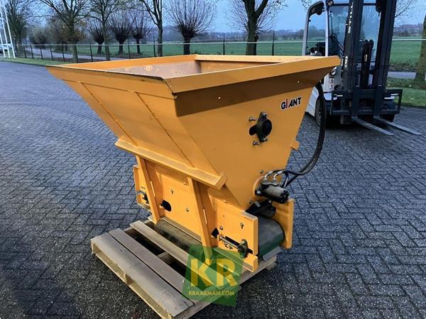 Grote foto giant verdeelbak 777935 agrarisch akkerbouw