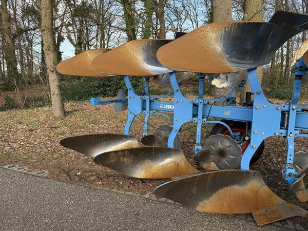 Grote foto lemken jewel 8 5 schaar wentel ploeg agrarisch ploegen