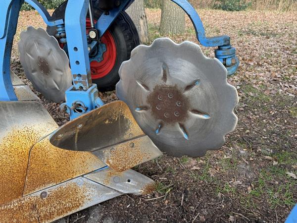 Grote foto lemken jewel 8 5 schaar wentel ploeg agrarisch ploegen