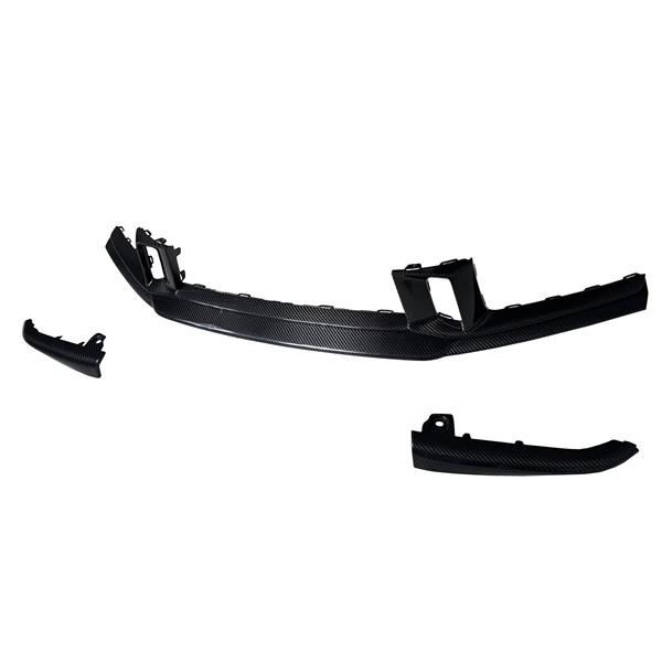 Grote foto dit betreft een porsche 992.2 carrera carbon voorlip splitter sport design vervangend model auto onderdelen tuning en styling