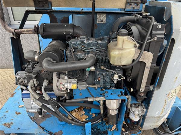 Grote foto genie z 34 22 knikarmhoogwerker 12.5m werkhoogte 4x4 kubota diesel 2007 doe het zelf en verbouw hoogwerkers