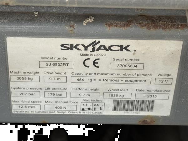 Grote foto skyjack sj 6832rt schaarhoogwerker scissor arbeitsbuhne 2015 4x4 kubota diesel 12m werkhoogte doe het zelf en verbouw hoogwerkers