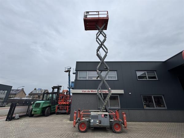 Grote foto skyjack sj 6832rt schaarhoogwerker scissor arbeitsbuhne 2015 4x4 kubota diesel 12m werkhoogte doe het zelf en verbouw hoogwerkers