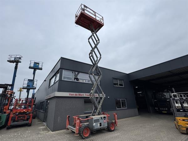 Grote foto skyjack sj 6832rt schaarhoogwerker scissor arbeitsbuhne 2015 4x4 kubota diesel 12m werkhoogte doe het zelf en verbouw hoogwerkers