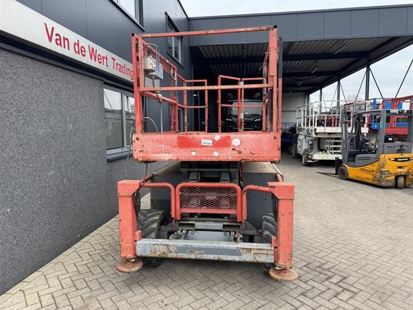 Grote foto skyjack sj 6832rt schaarhoogwerker scissor arbeitsbuhne 2015 4x4 kubota diesel 12m werkhoogte doe het zelf en verbouw hoogwerkers