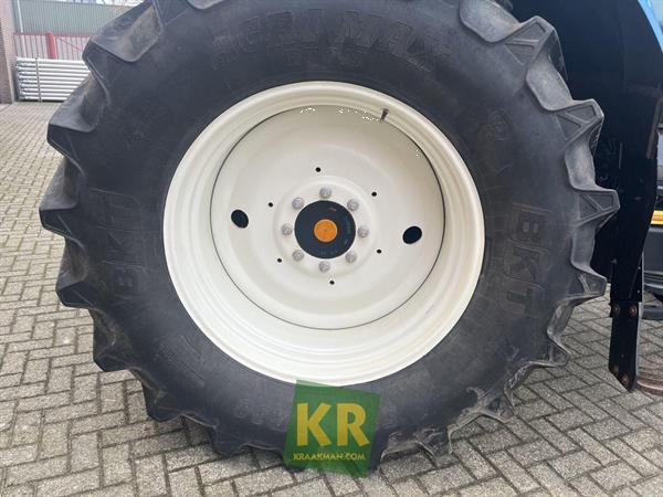 Grote foto new holland t6070 plus 777030 agrarisch tractoren