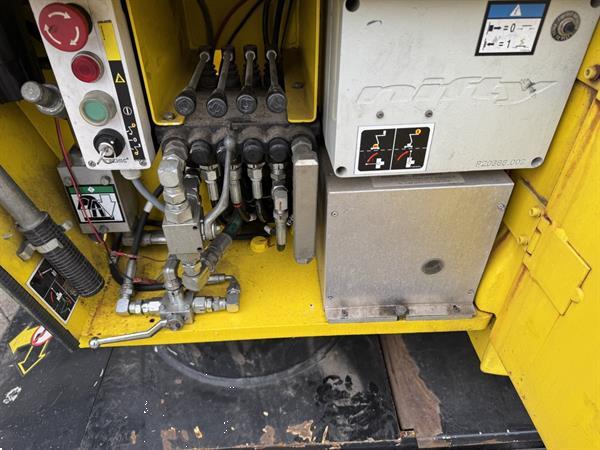 Grote foto niftylift nifty hr12nde knikarmhoogwerker arbeitsbuhne hybride kubota diesel 4x2 2014 doe het zelf en verbouw hoogwerkers