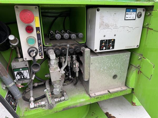 Grote foto niftylift nifty hr12nde knikarmhoogwerker arbeitsbuhne hybride kubota diesel 4x2 2016 doe het zelf en verbouw hoogwerkers