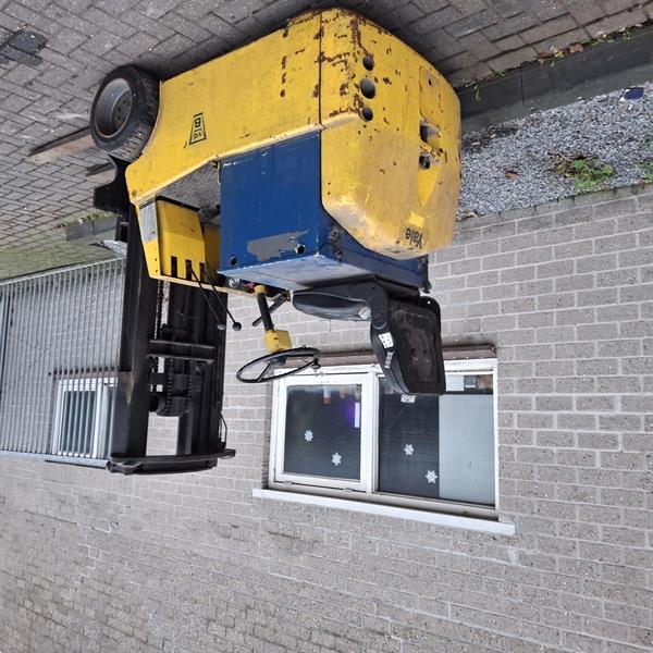 Grote foto yale 1 5 ton compact heftruck triplo 3 7m agrarisch heftrucks