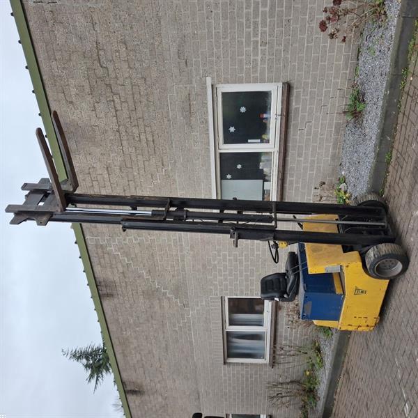 Grote foto yale 1 5 ton compact heftruck triplo 3 7m agrarisch heftrucks