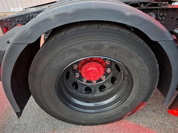 Grote foto iveco s way as440st fp standaard trekker 2023 doe het zelf en verbouw vrachtwagens