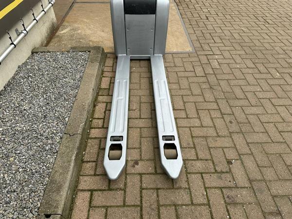 Grote foto vs 22592 elektrische palletwagen still ech15 lepels 1.600mm doe het zelf en verbouw hefwerktuigen