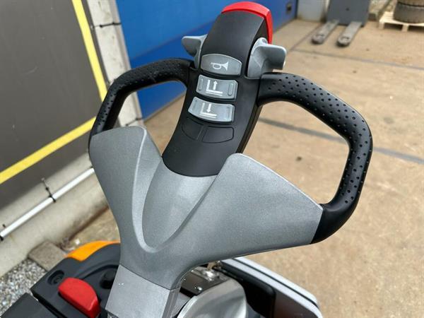 Grote foto vs 22580 elektrische triples stapelaar still exv sf 14 5.016mm doe het zelf en verbouw hefwerktuigen