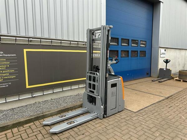 Grote foto vs 22580 elektrische triples stapelaar still exv sf 14 5.016mm doe het zelf en verbouw hefwerktuigen