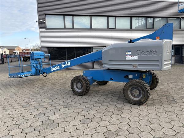 Grote foto hoogwerker doe het zelf en verbouw hoogwerkers