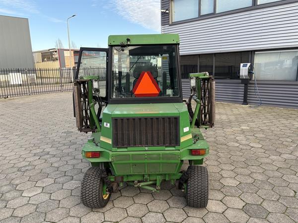 Grote foto grasmaaier tuin en terras zitmaaiers