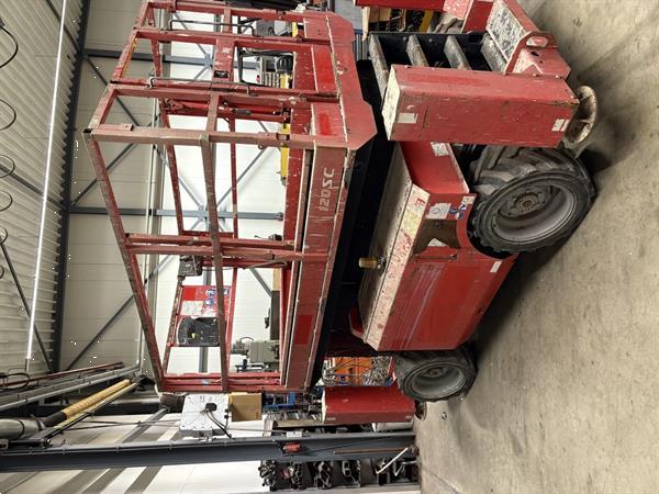 Grote foto hoogwerker doe het zelf en verbouw hoogwerkers