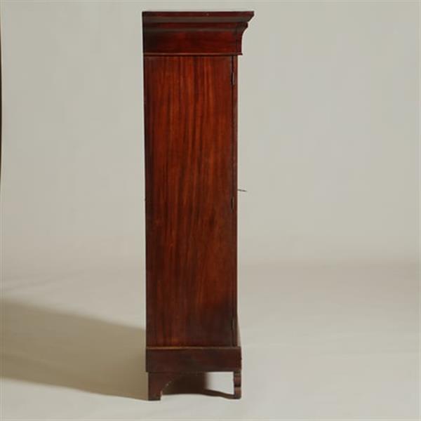 Grote foto kleine poortkast in mahonie met bloemmahonie ca 1820 met veel planken en 2 laden no.360405 antiek en kunst overige in antiek gebruiksvoorwerpen