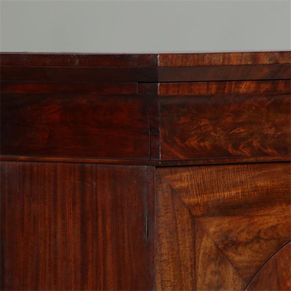 Grote foto kleine poortkast in mahonie met bloemmahonie ca 1820 met veel planken en 2 laden no.360405 antiek en kunst overige in antiek gebruiksvoorwerpen