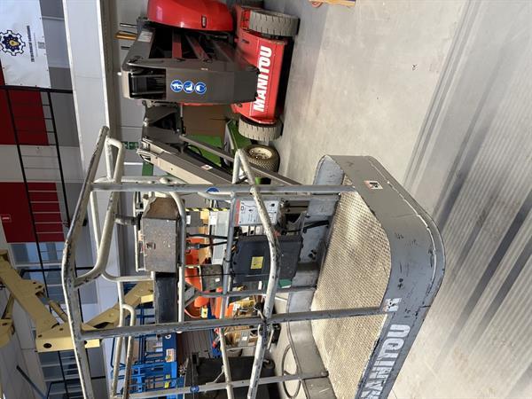 Grote foto hoogwerker doe het zelf en verbouw hoogwerkers