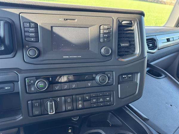 Grote foto scania r450 ngs 6x2 machine transporter oprij vrachtwagen euro 6 automaat full air 2019 doe het zelf en verbouw vrachtwagens