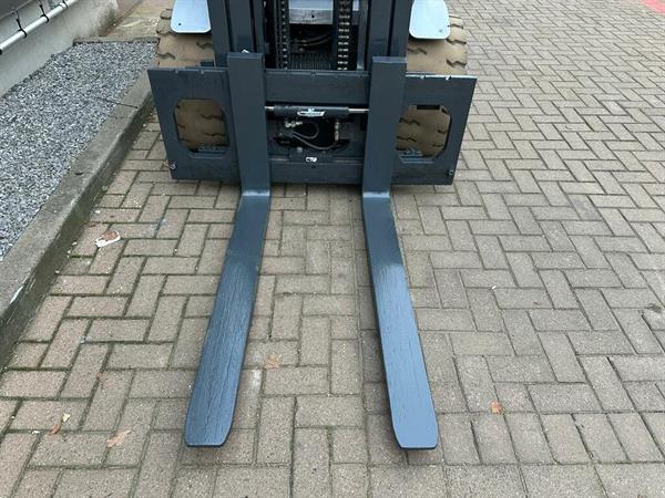 Grote foto vs 22545 elektrische triplex heftruck still rx60 50 agrarisch heftrucks