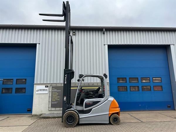 Grote foto vs 22545 elektrische triplex heftruck still rx60 50 agrarisch heftrucks