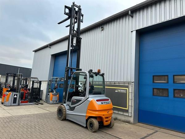 Grote foto vs 22545 elektrische triplex heftruck still rx60 50 agrarisch heftrucks