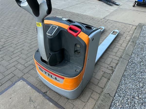 Grote foto vs 22550 elektrische palletwagen still lepels 1800mm doe het zelf en verbouw hefwerktuigen